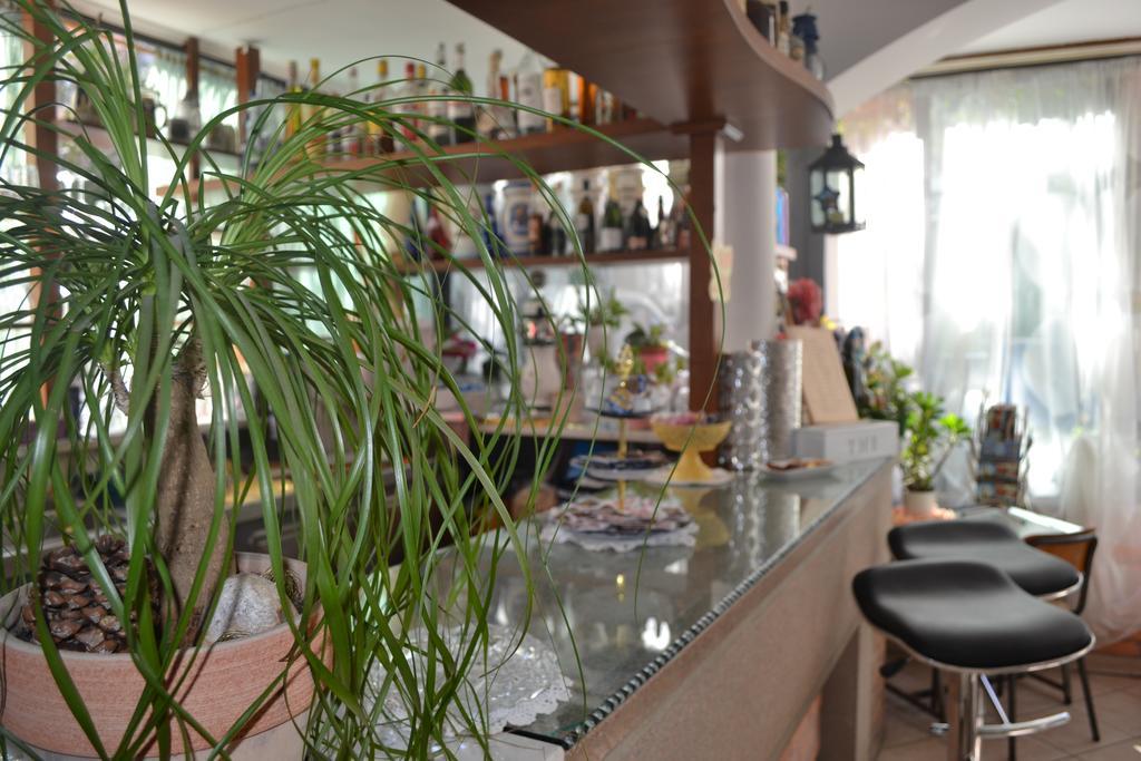 רימיני Hotel Alfredo'S מראה חיצוני תמונה